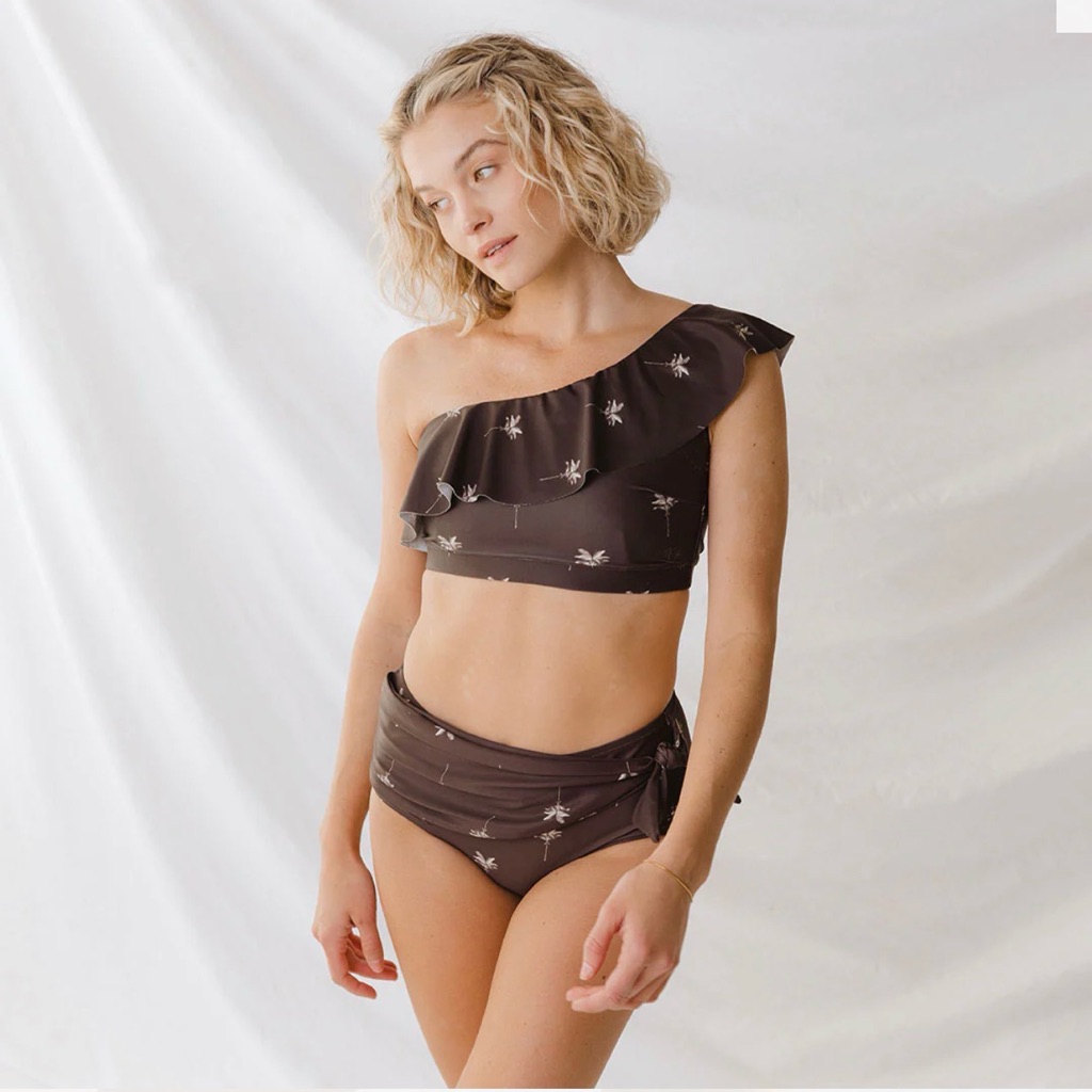 Albion Fit Icon Wave Crop And Simone Bottoms In Chocolate Palm
